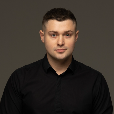 Евгений Новиков